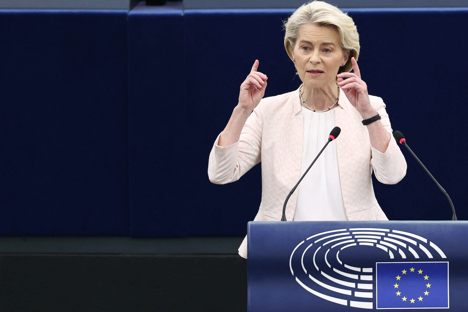 Von der Leyen: Dat ćemo zemljama EU da se više zadužuju kako bi davale više za obranu